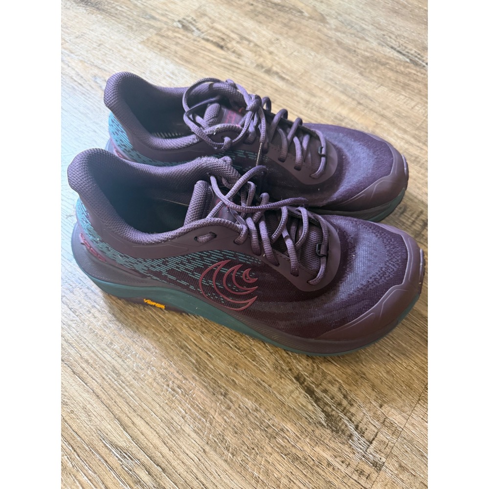 Topo Athletic MTN Racer 2 Trail Running Shoes Purple Teal Vibram Womens 8.5